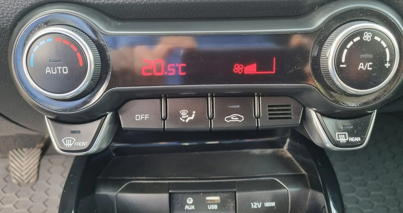 Kia Stonic cena 62700 przebieg: 64800, rok produkcji 2018 z Błaszki małe 301